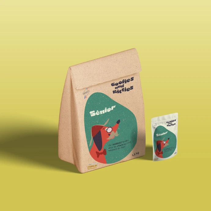 Branding d'une marque d'aliments pour chiens et chat - mockup paquets de croquette chien + sachet topper